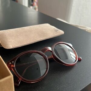 Meller sunglasses (brownish red frame color)